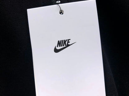N1K Kapuzenpullover