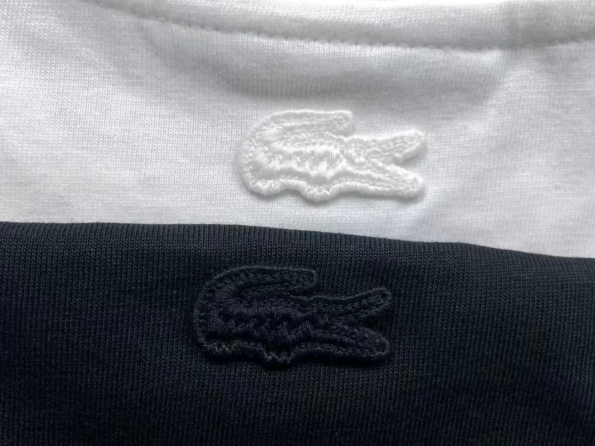 Klassisches T-Shirt