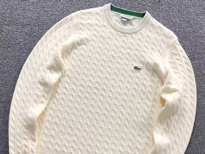 Klassischer Pullover