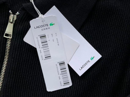 Klassischer Pullover