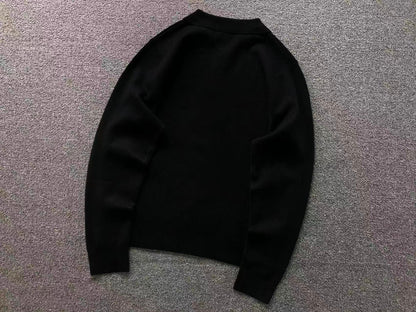 Klassischer Pullover
