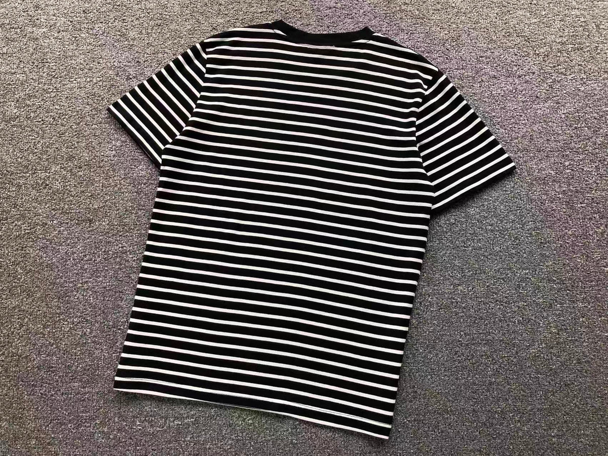 Klassisches T-Shirt