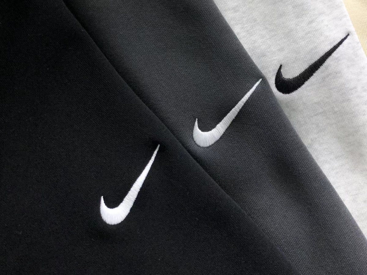 N1K Kapuzenpullover