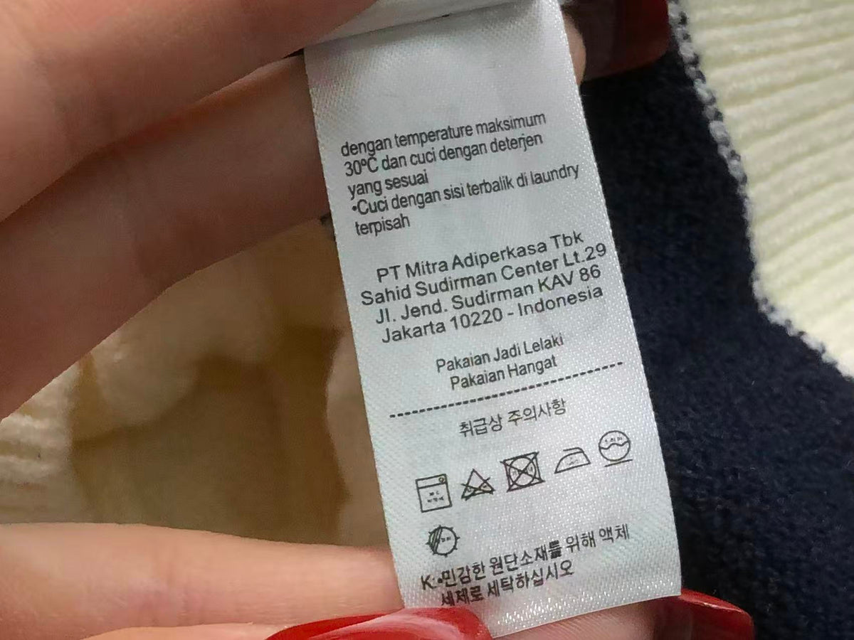 Klassischer Damenpullover