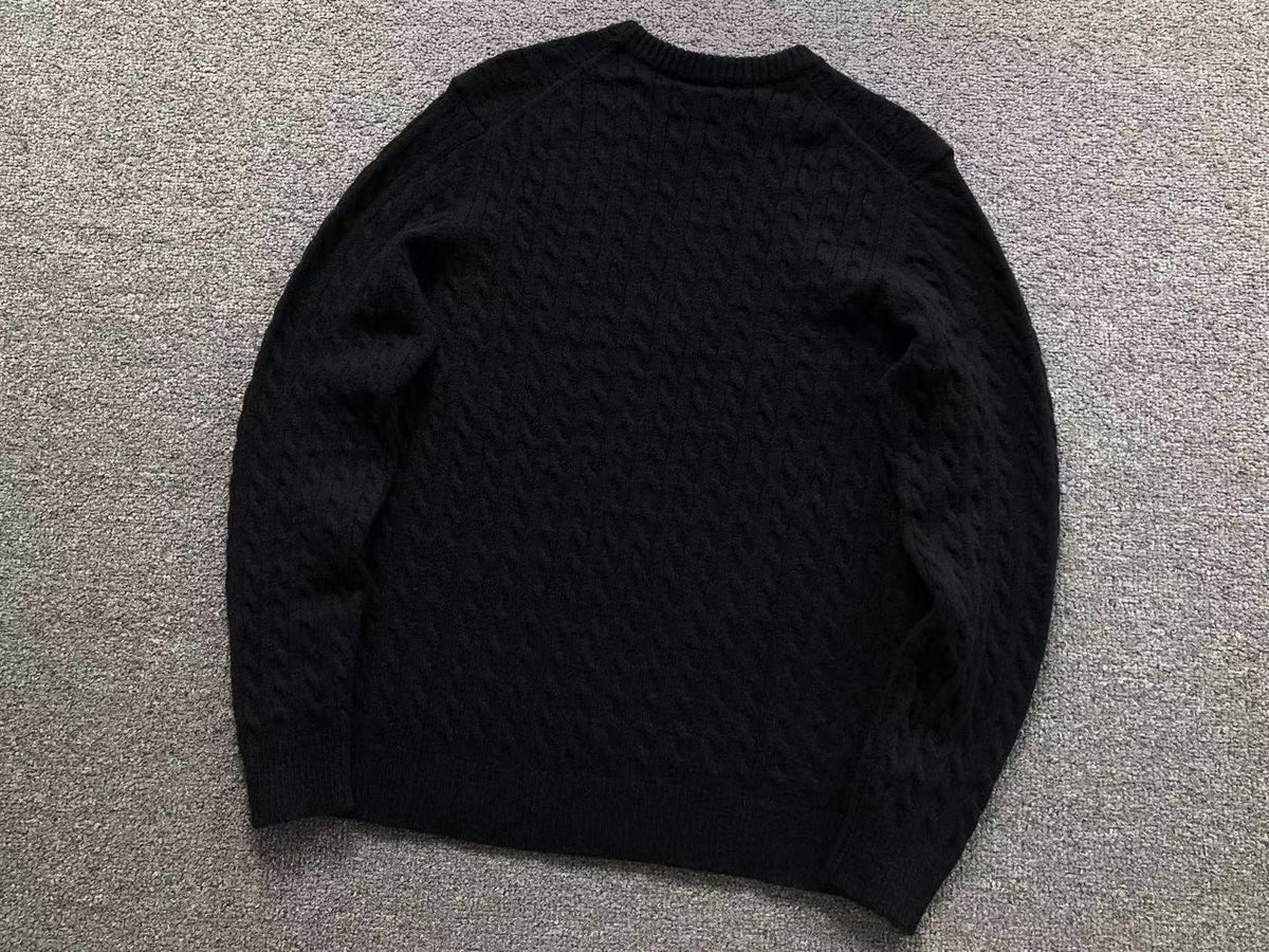 Klassischer Pullover