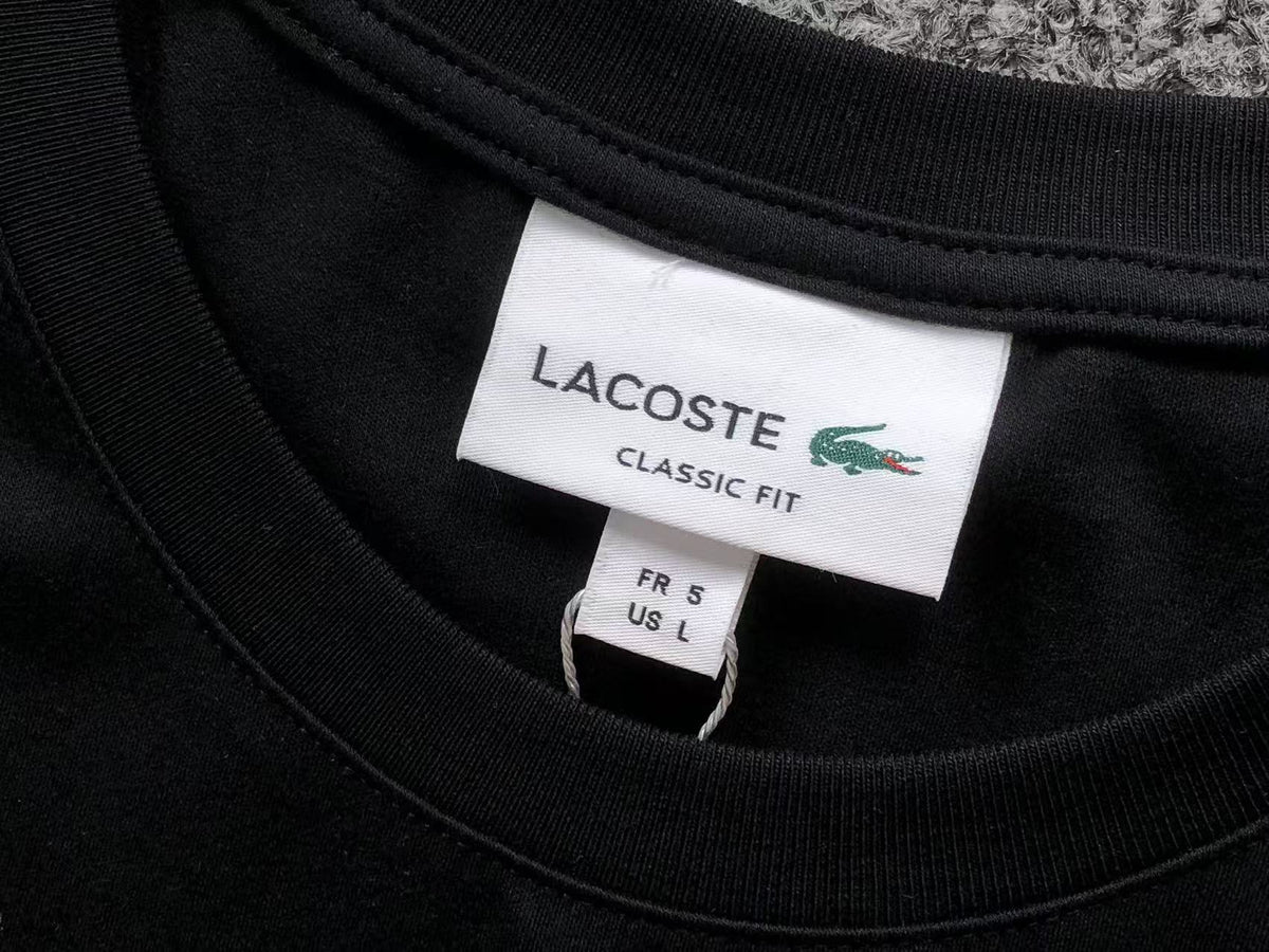Klassisches T-Shirt