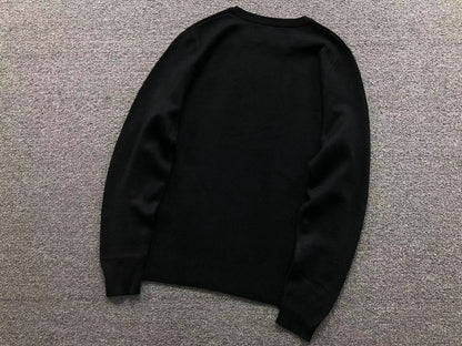Klassischer Pullover