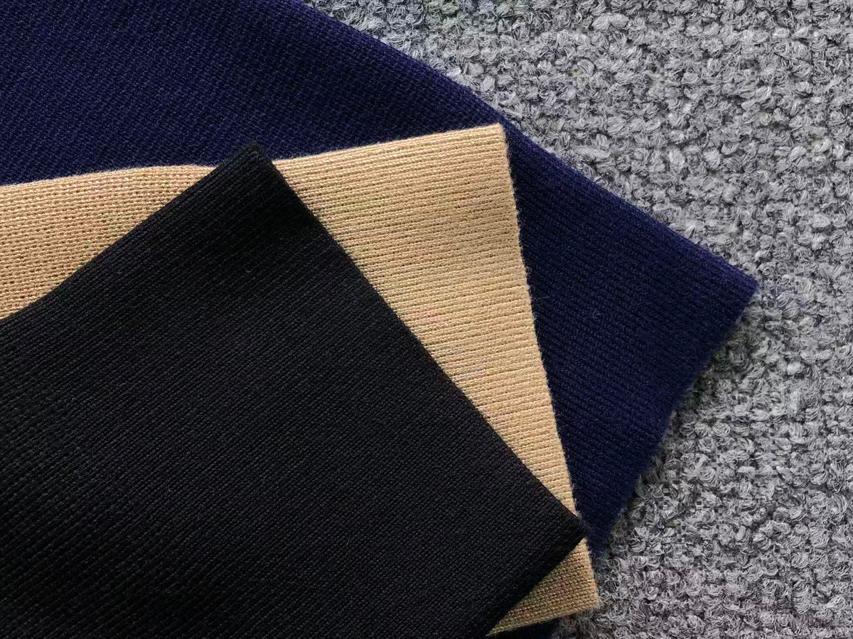 Klassischer Pullover