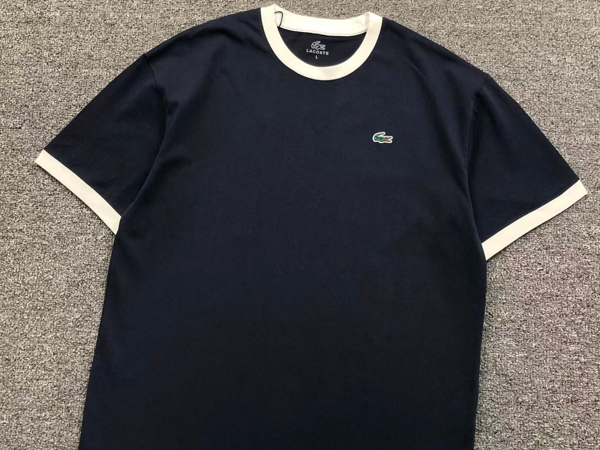Klassisches T-Shirt