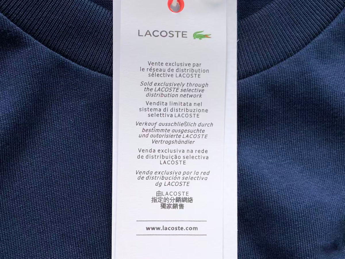 Klassisches T-Shirt