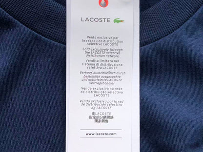 Klassisches T-Shirt