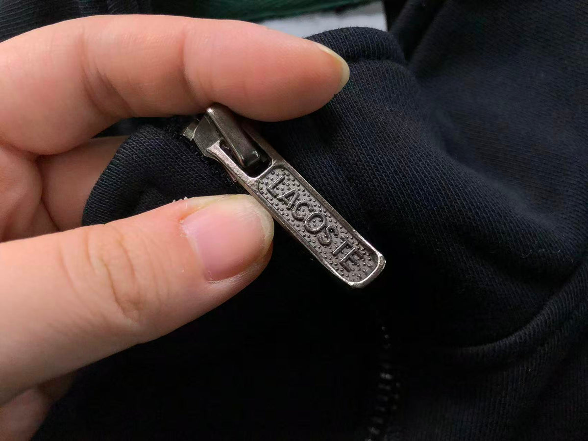 Klassischer Hoodie