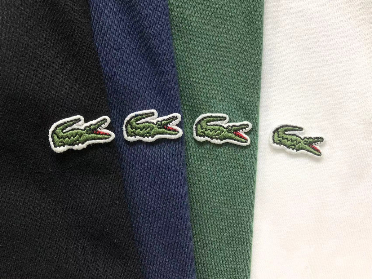 Klassisches T-Shirt