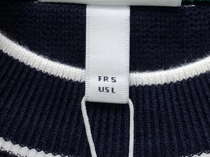 Klassischer Pullover