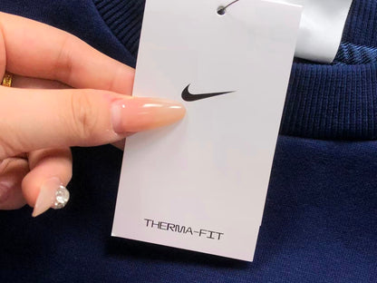 N1K Kapuzenpullover