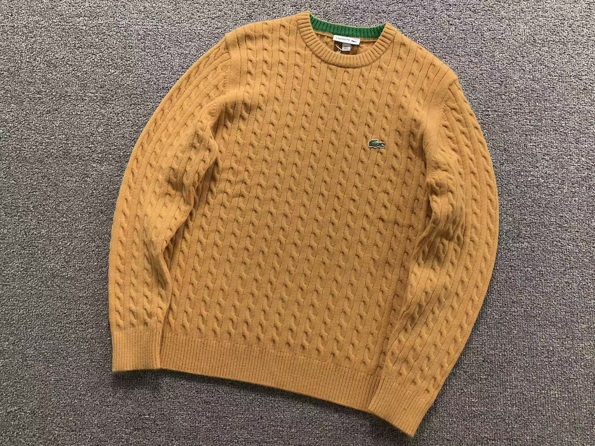 Klassischer Pullover