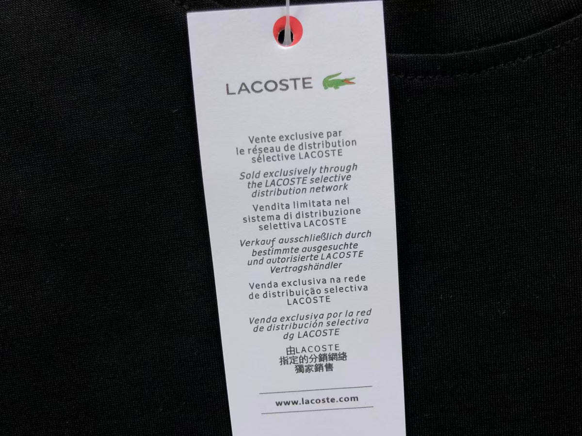 Klassisches T-Shirt