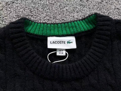 Klassischer Pullover