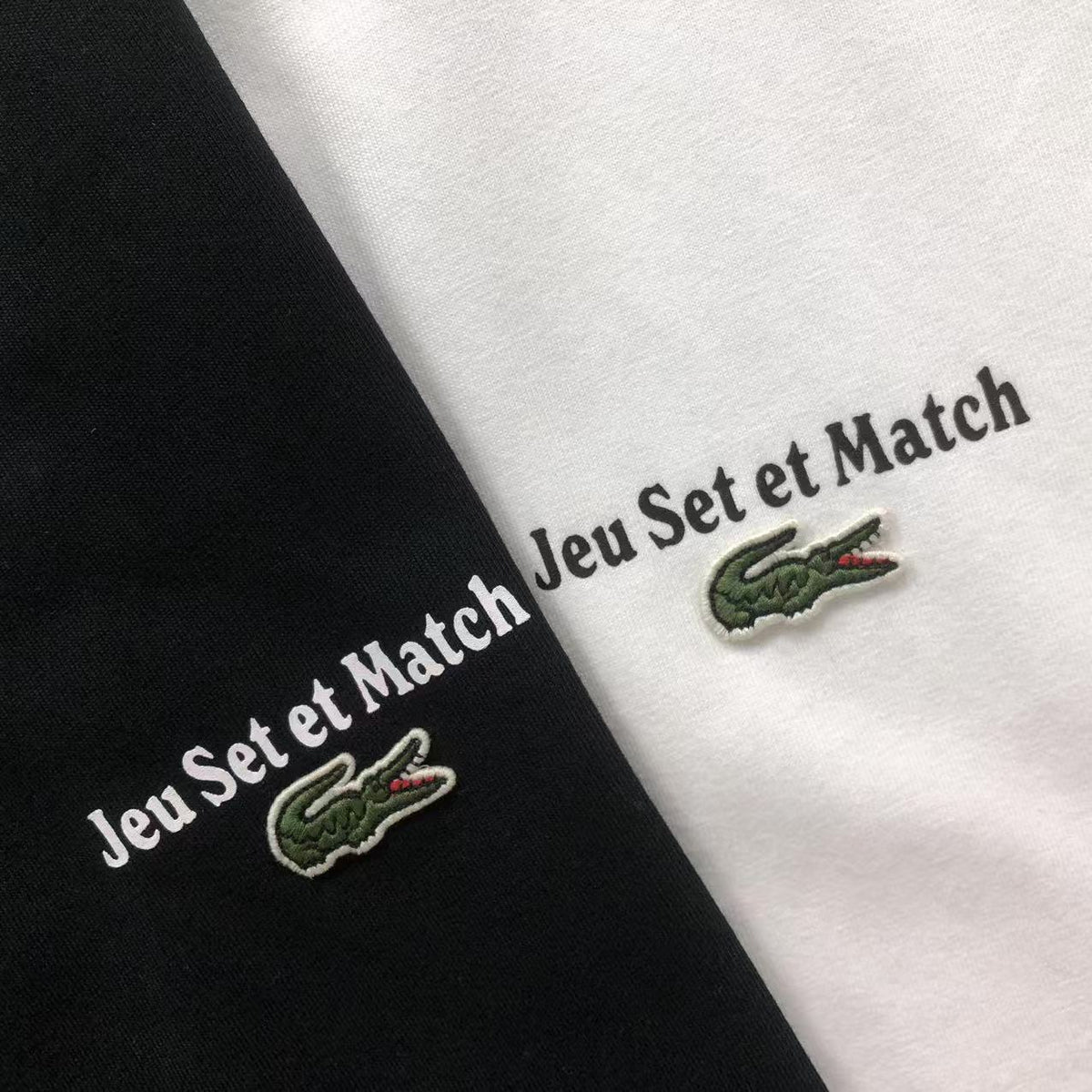 Klassisches T-Shirt