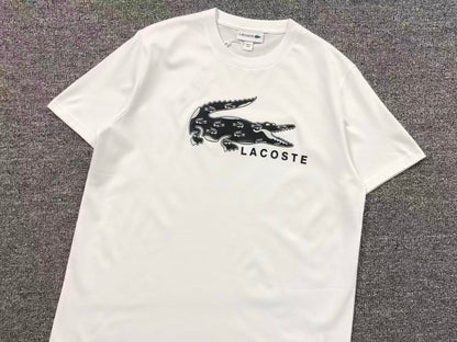 Klassisches T-Shirt