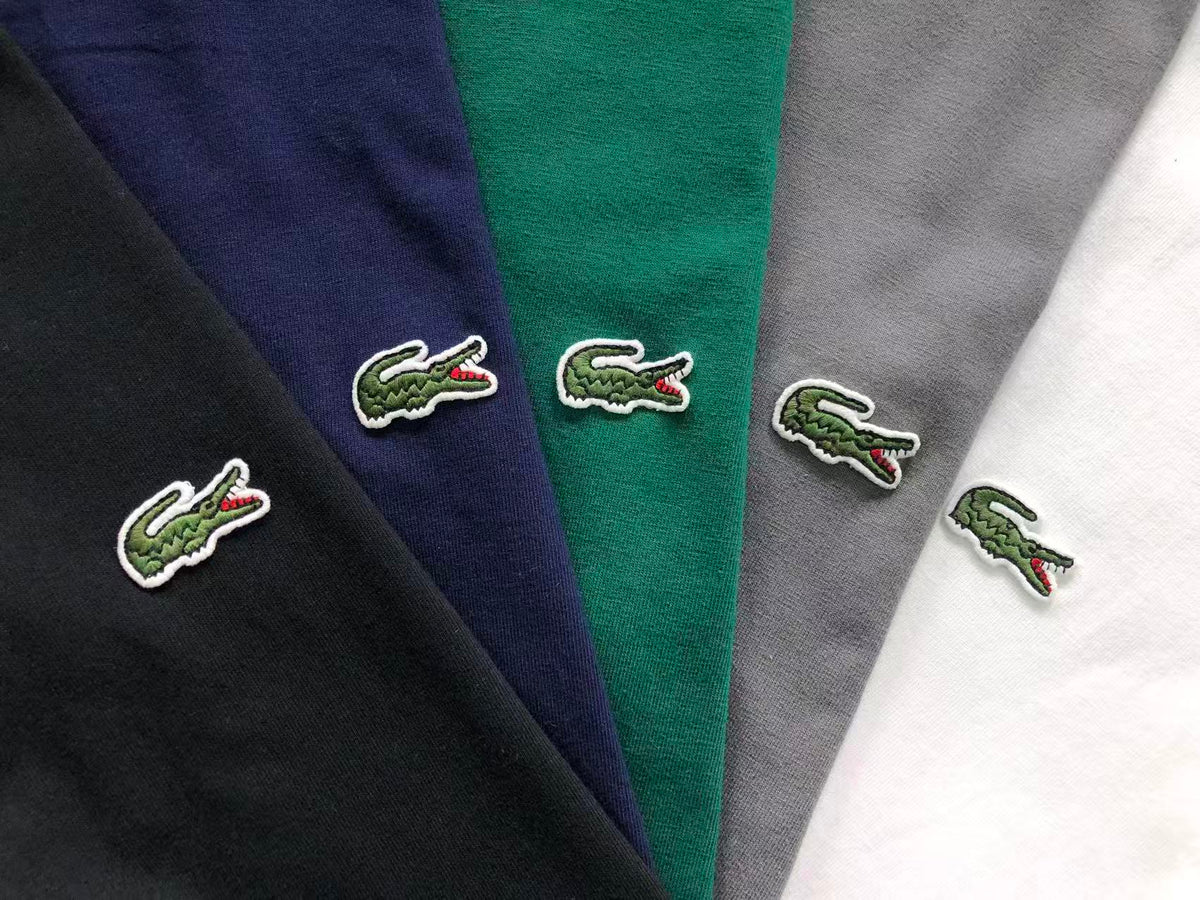 Klassisches T-Shirt