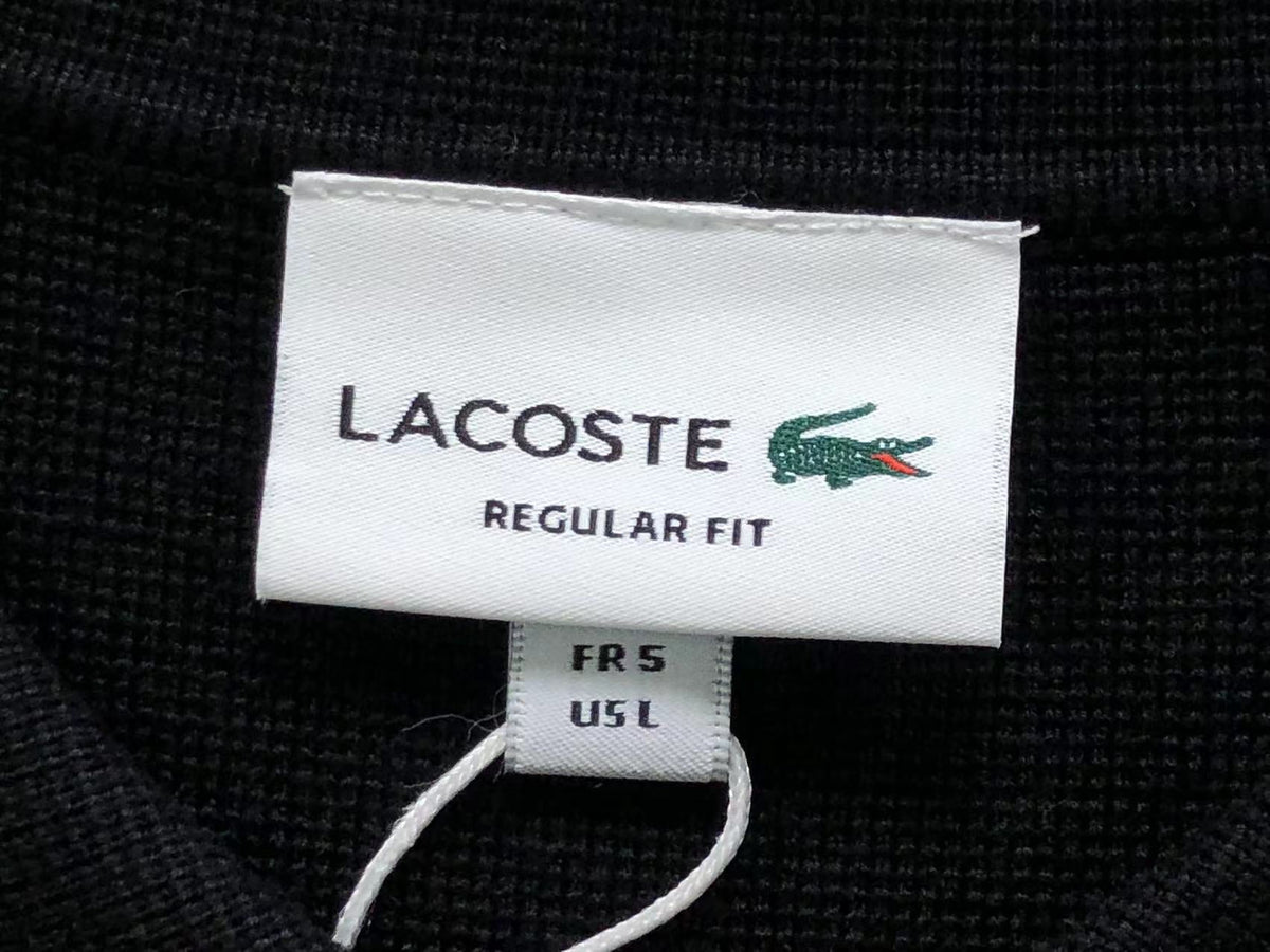 Klassischer Pullover
