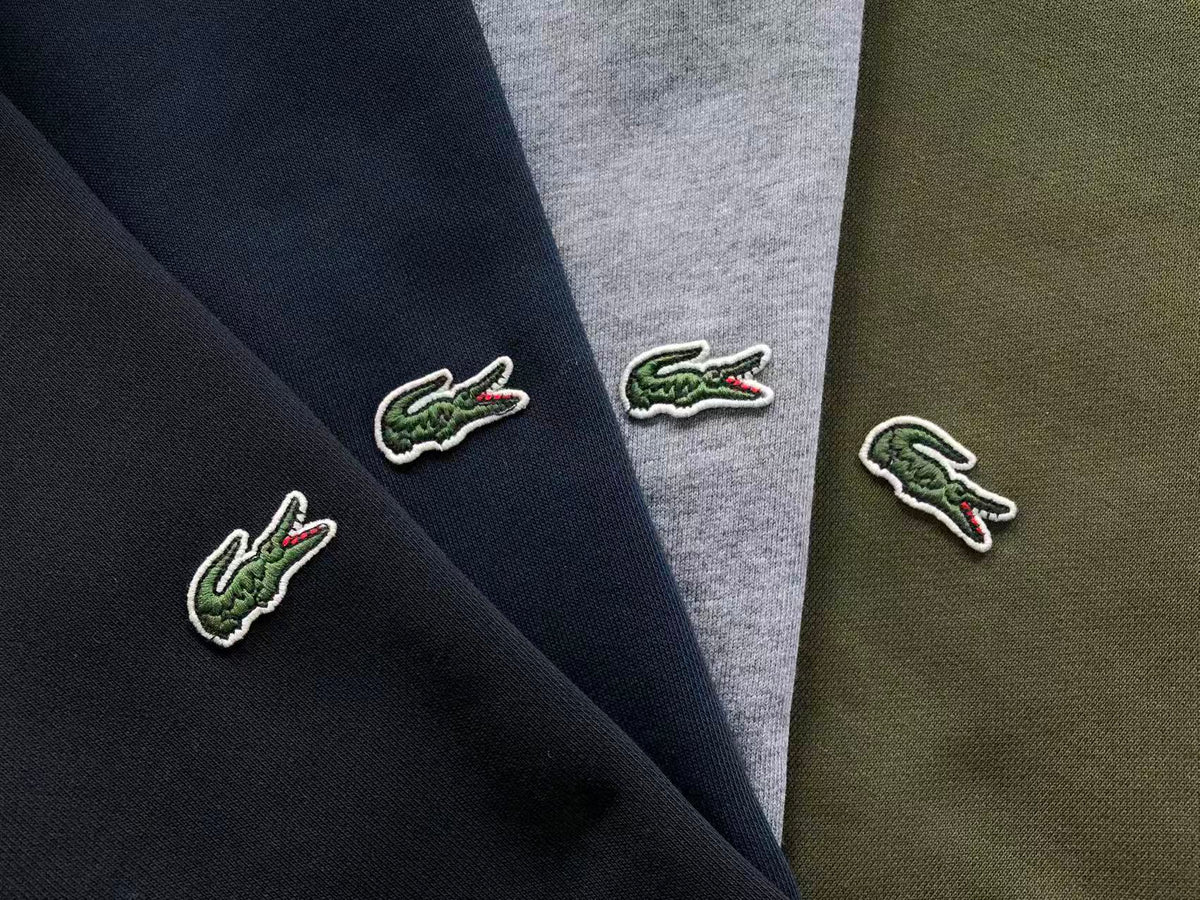 Klassischer Hoodie