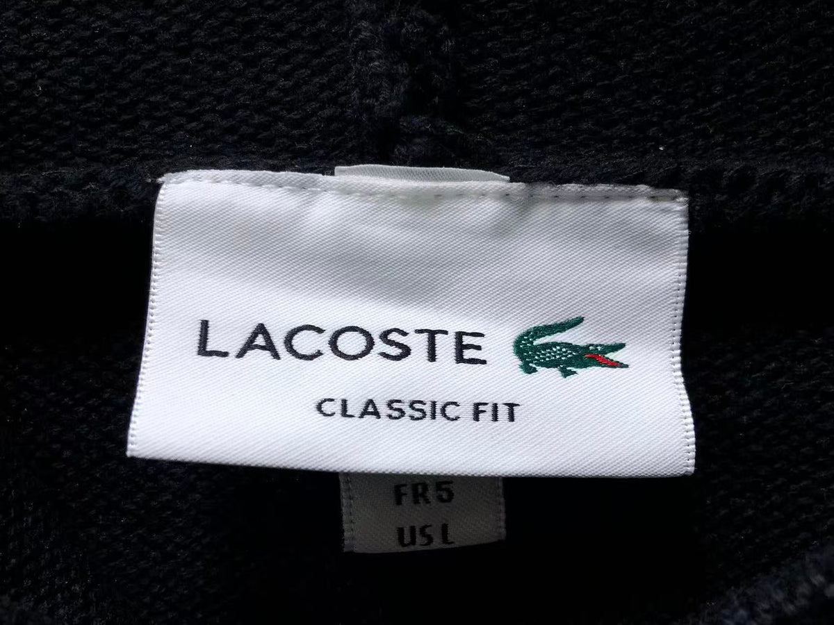 Klassischer Pullover