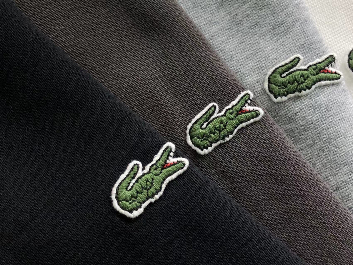 Klassischer Hoodie