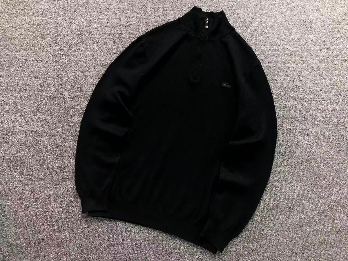 Klassischer Pullover