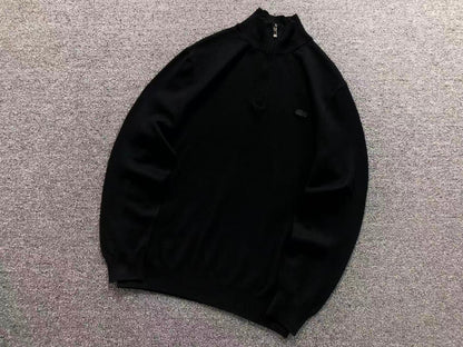 Klassischer Pullover