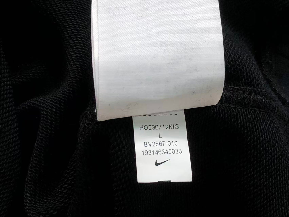 N1K Kapuzenpullover