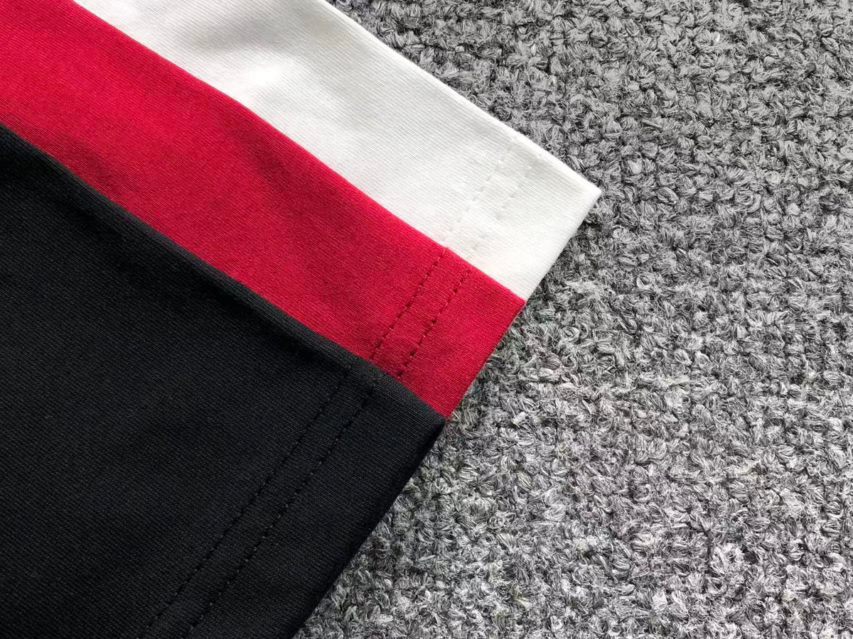 Klassisches T-Shirt
