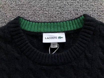Klassischer Pullover