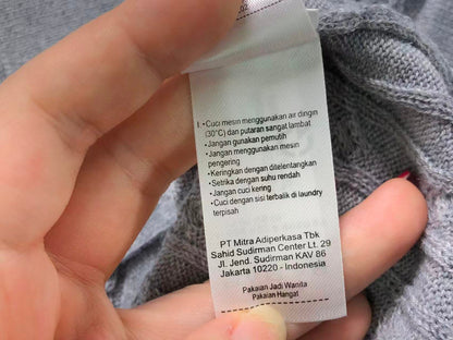 Klassischer Damenpullover