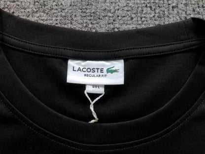 Klassisches T-Shirt