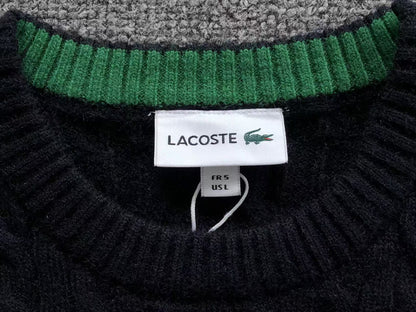 Klassischer Pullover