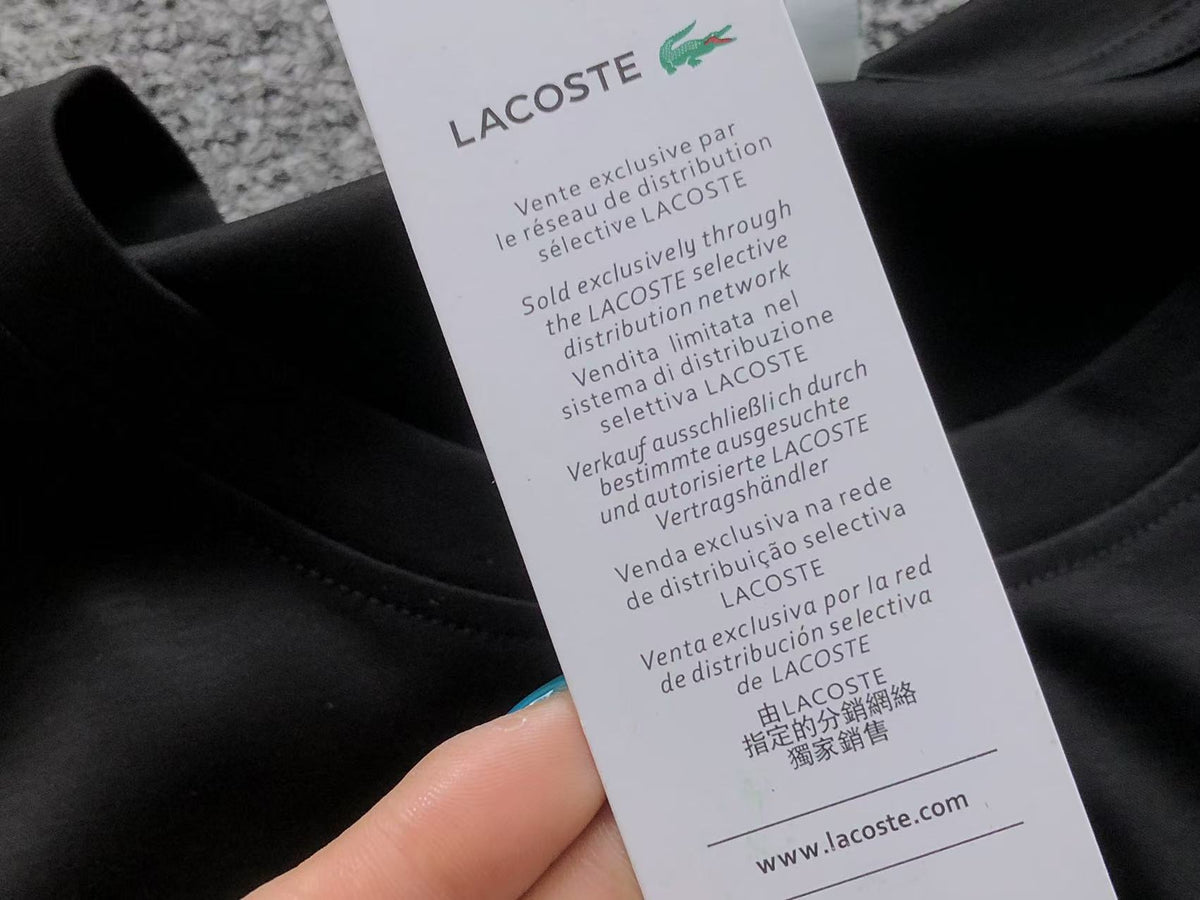 Klassisches T-Shirt