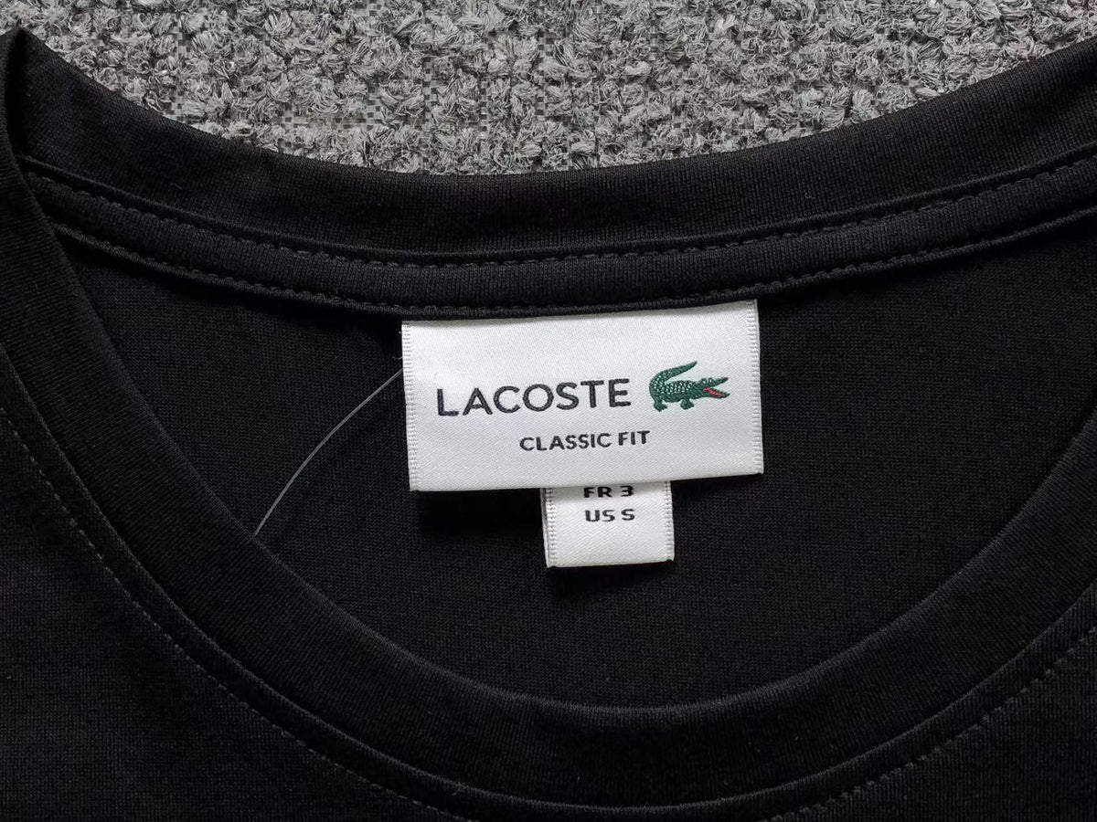 Klassisches T-Shirt