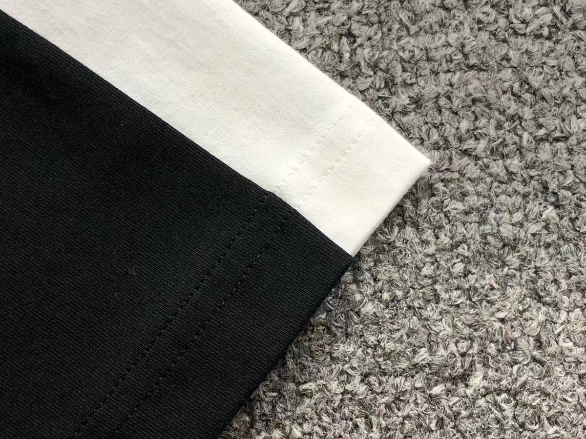 Klassisches T-Shirt