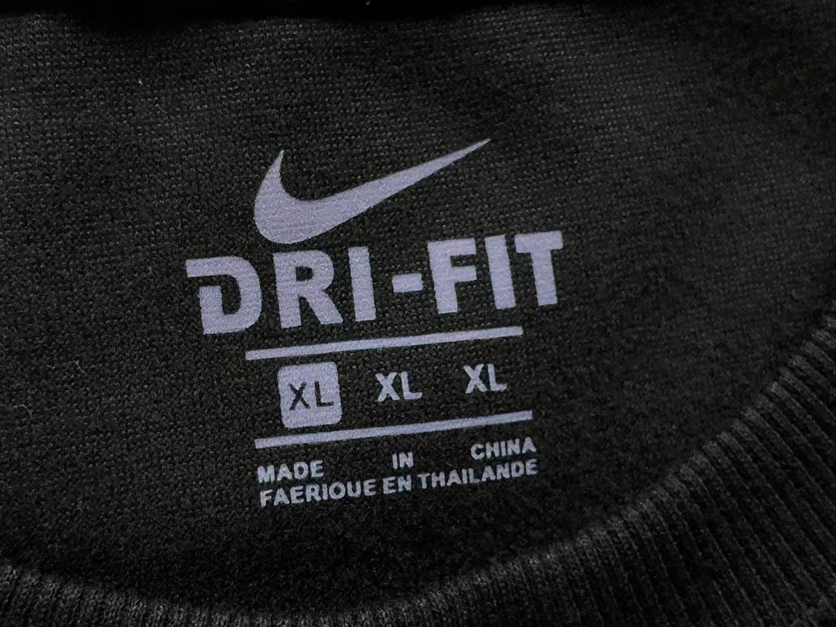 N1K Kapuzenpullover
