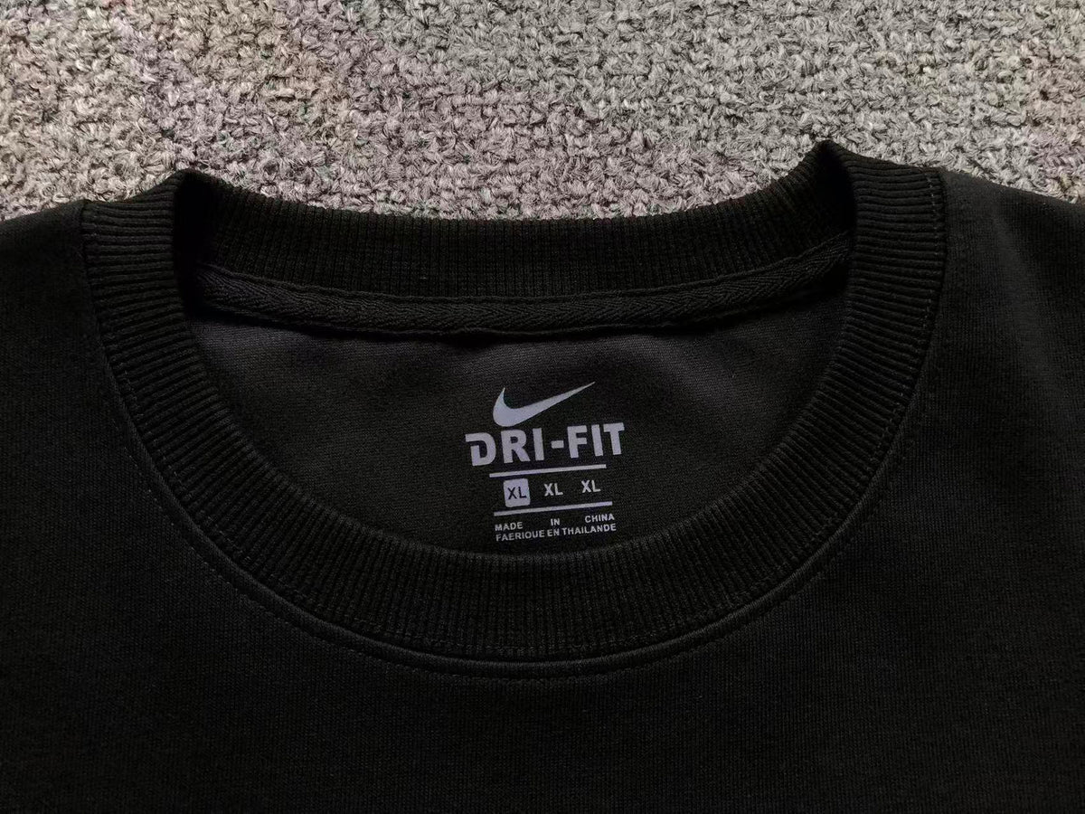 N1K Kapuzenpullover