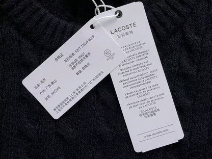 Klassischer Pullover
