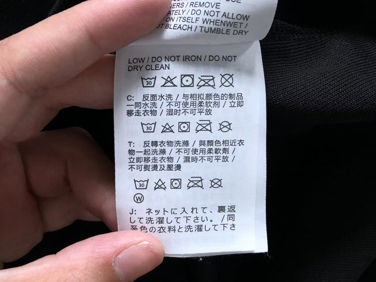 N1K Kapuzenpullover