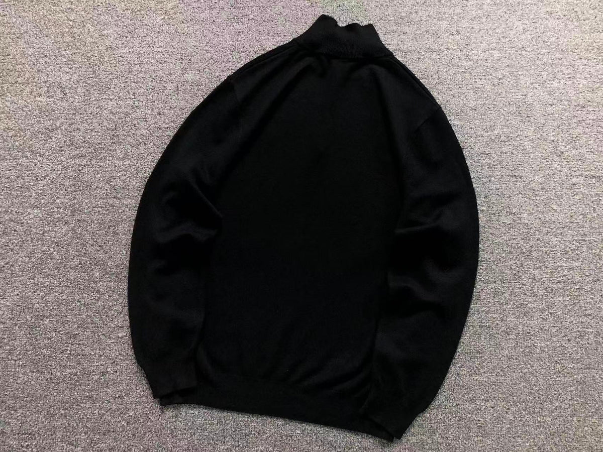 Klassischer Pullover