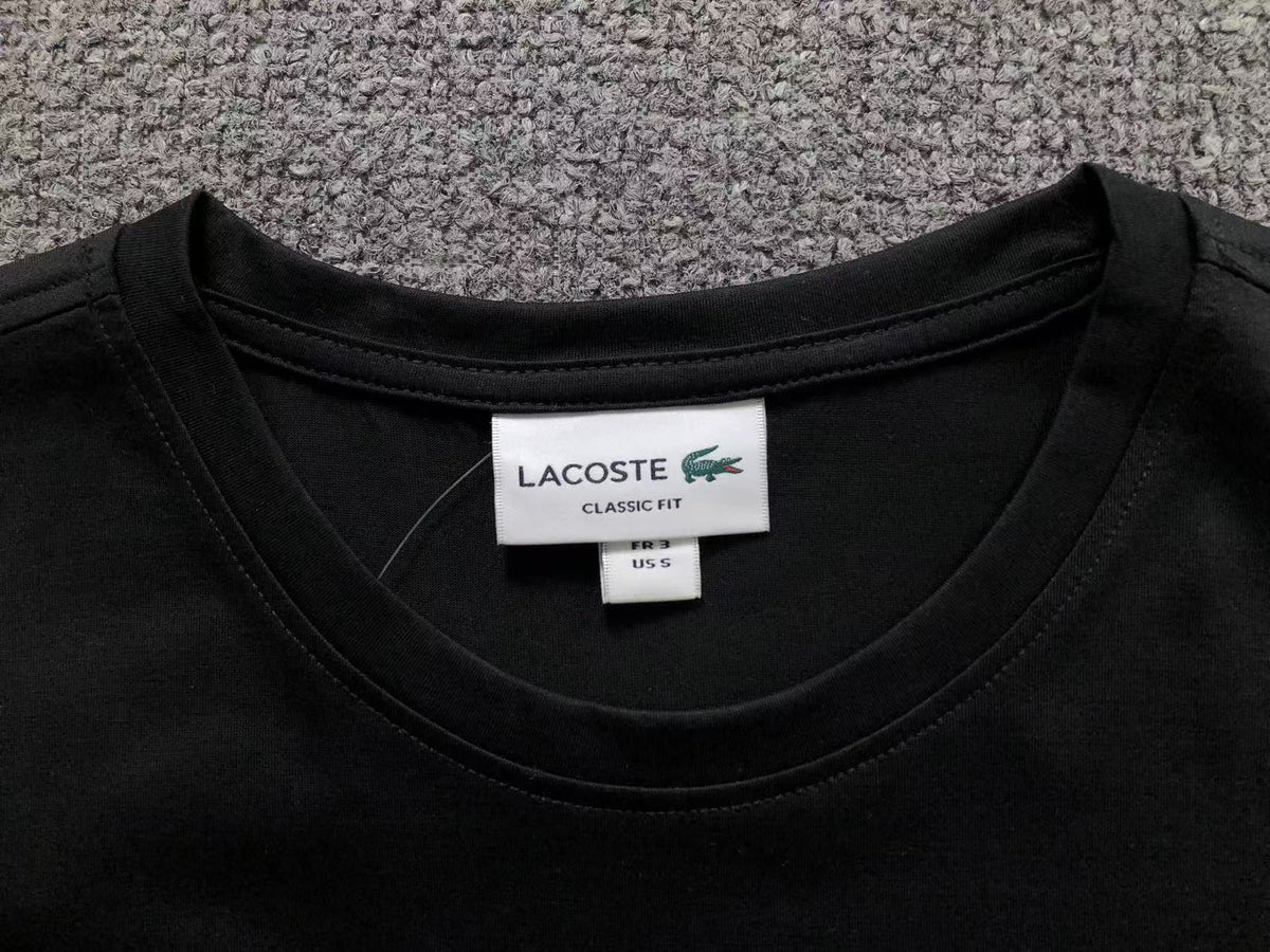 Klassisches T-Shirt