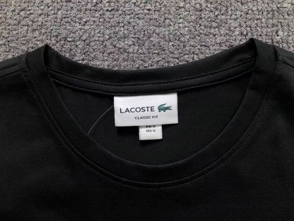 Klassisches T-Shirt