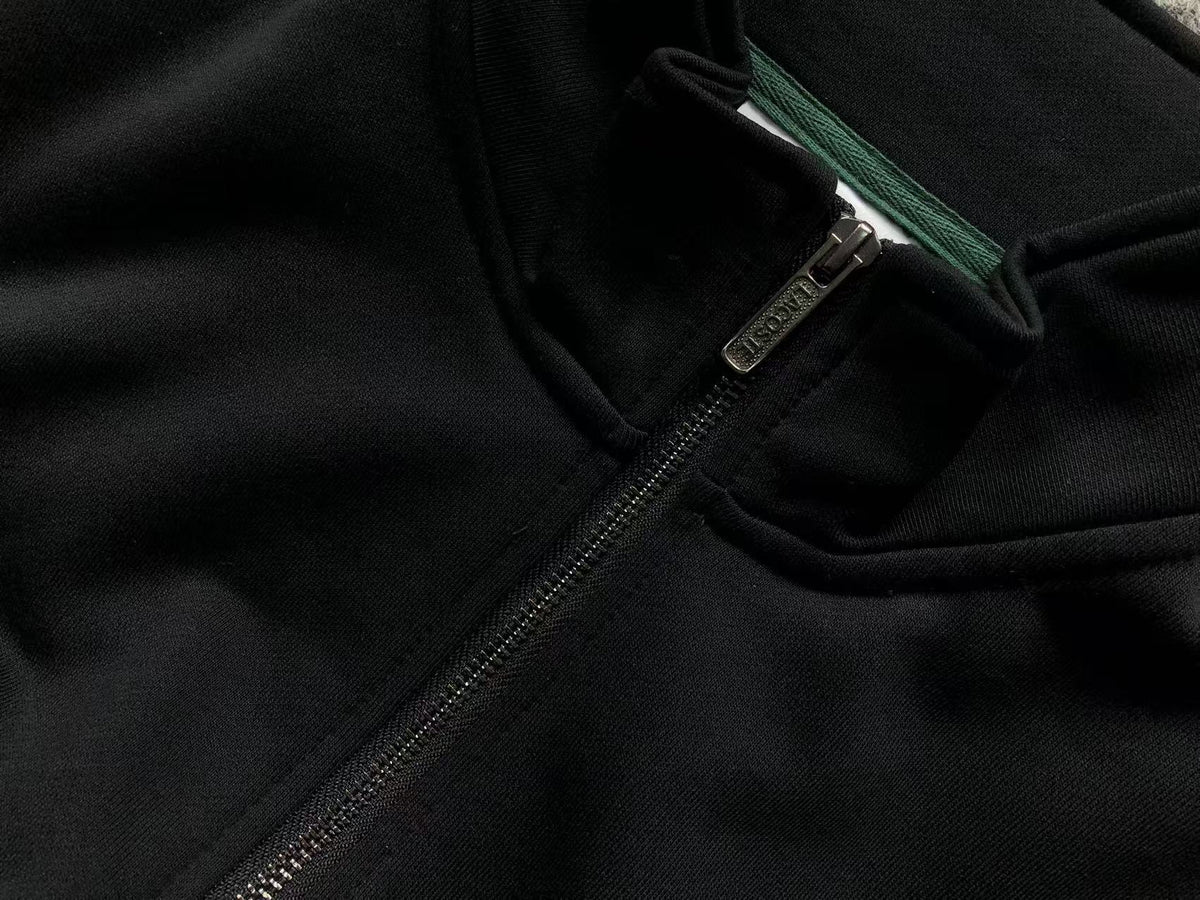 Klassischer Hoodie