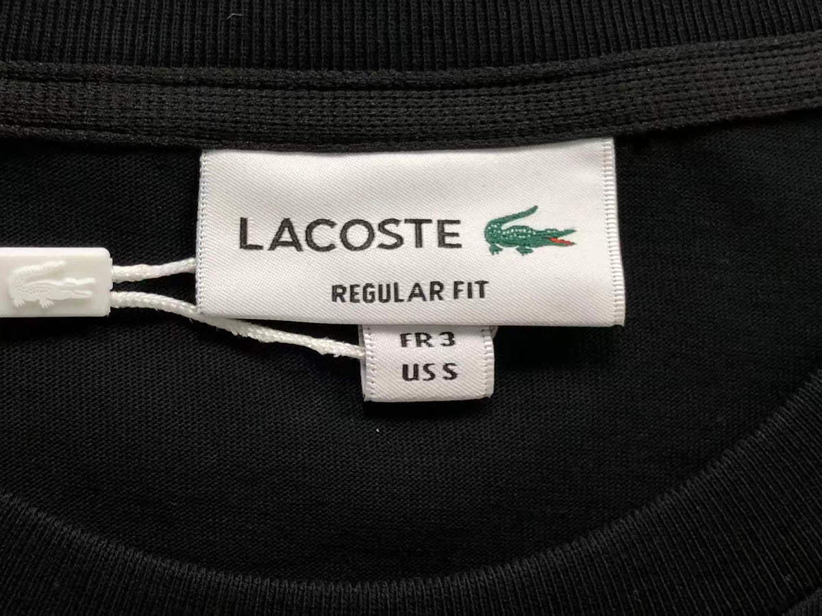 Klassisches T-Shirt