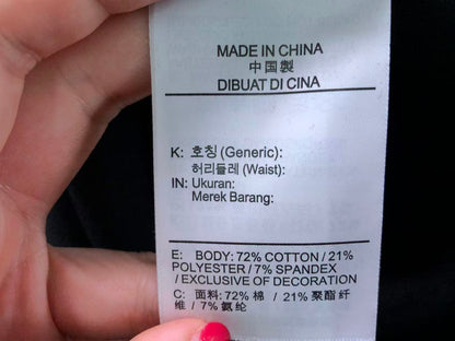N1K Kapuzenpullover
